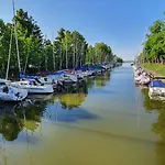 In 19529 Balatonkeresztúr