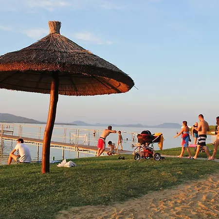 בית נופש In 19529 Balatonkeresztúr