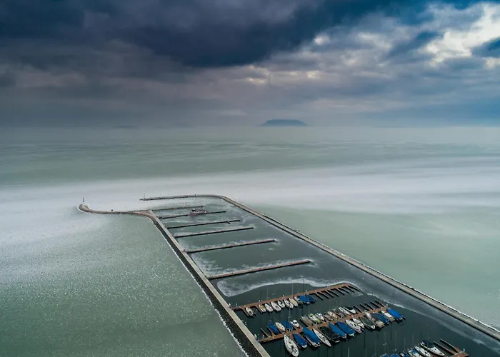 In 19529 בית נופש Balatonkeresztúr